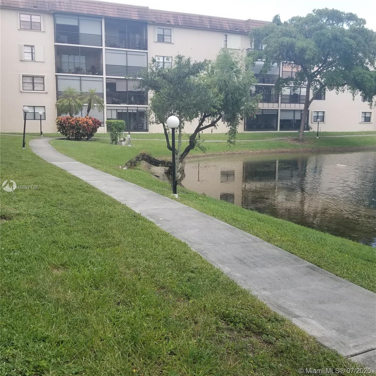 Tamarac, FL 33319,4930 E Sabal Palm Blvd #112