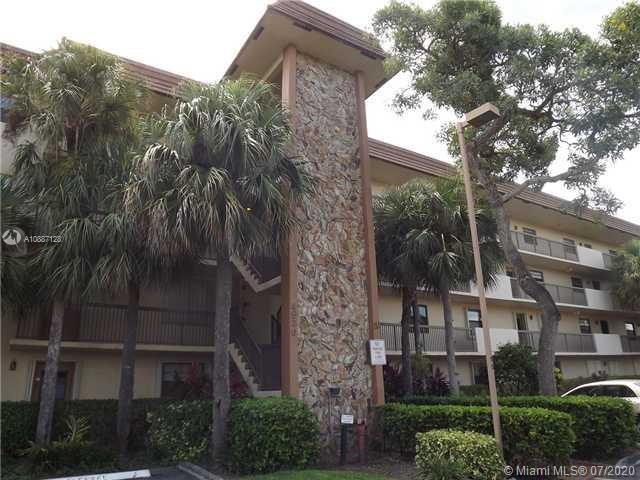 Tamarac, FL 33319,4930 E Sabal Palm Blvd #112