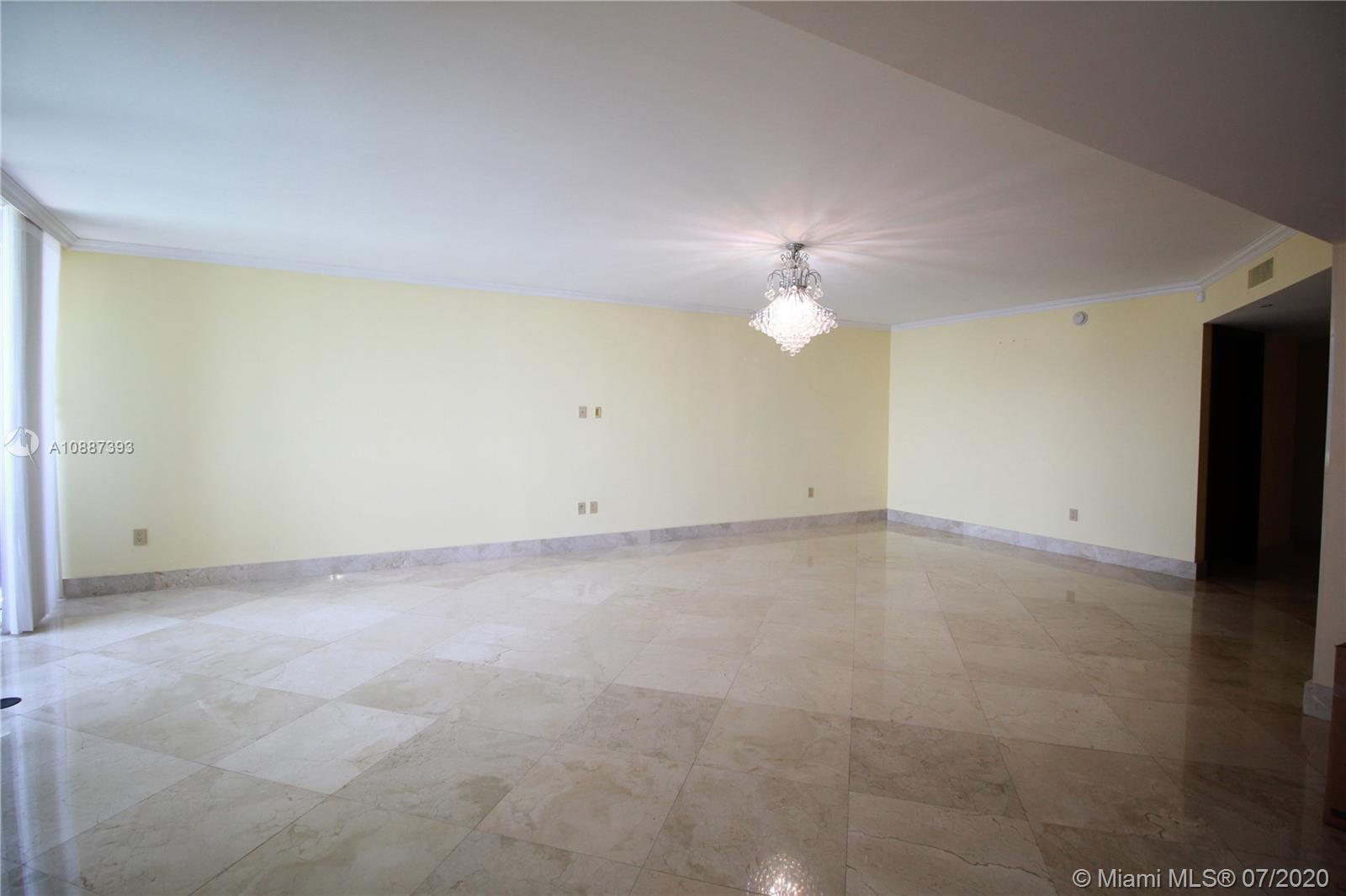 Sunny Isles Beach, FL 33160,17201 Collins Ave #2705