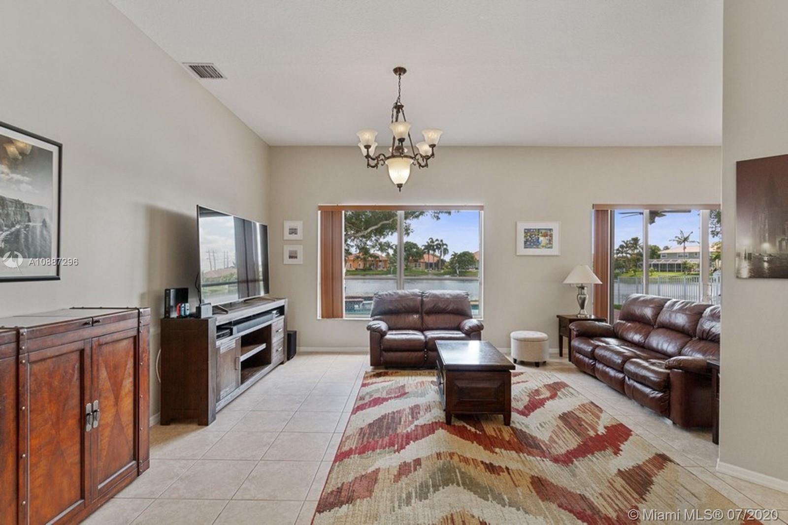 Pembroke Pines, FL 33331,16523 Segovia Cir S