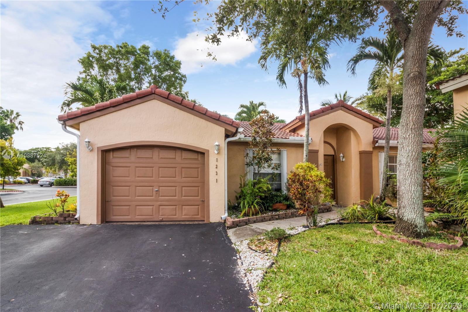 1231 NW 126th Ter, Sunrise, FL 33323