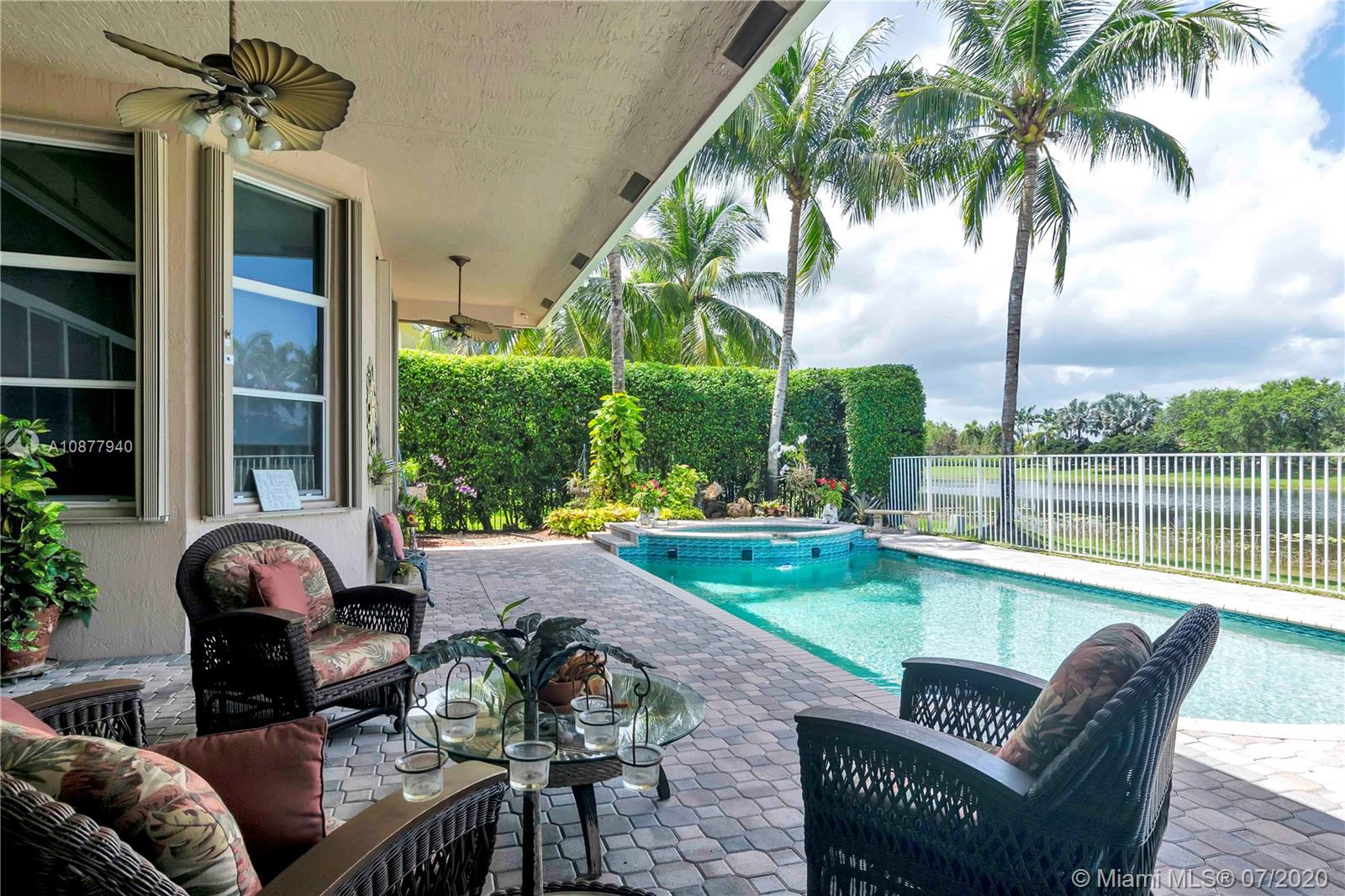 Weston, FL 33327,915 Tradewinds Bnd