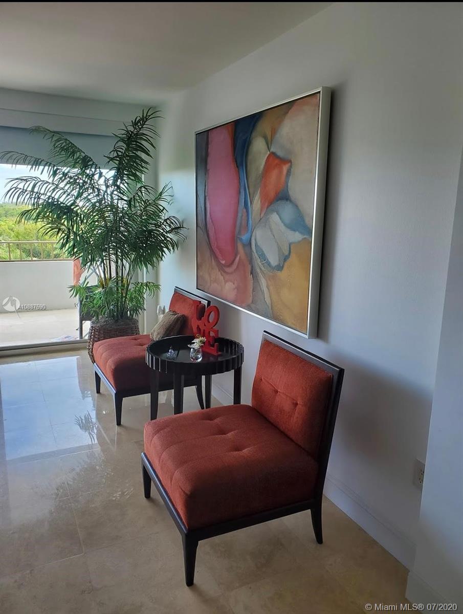 Key Biscayne, FL 33149,177 Ocean Lane Dr #610