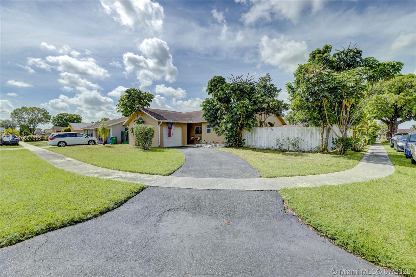 8360 NW 47th Ct, Lauderhill, FL 33351