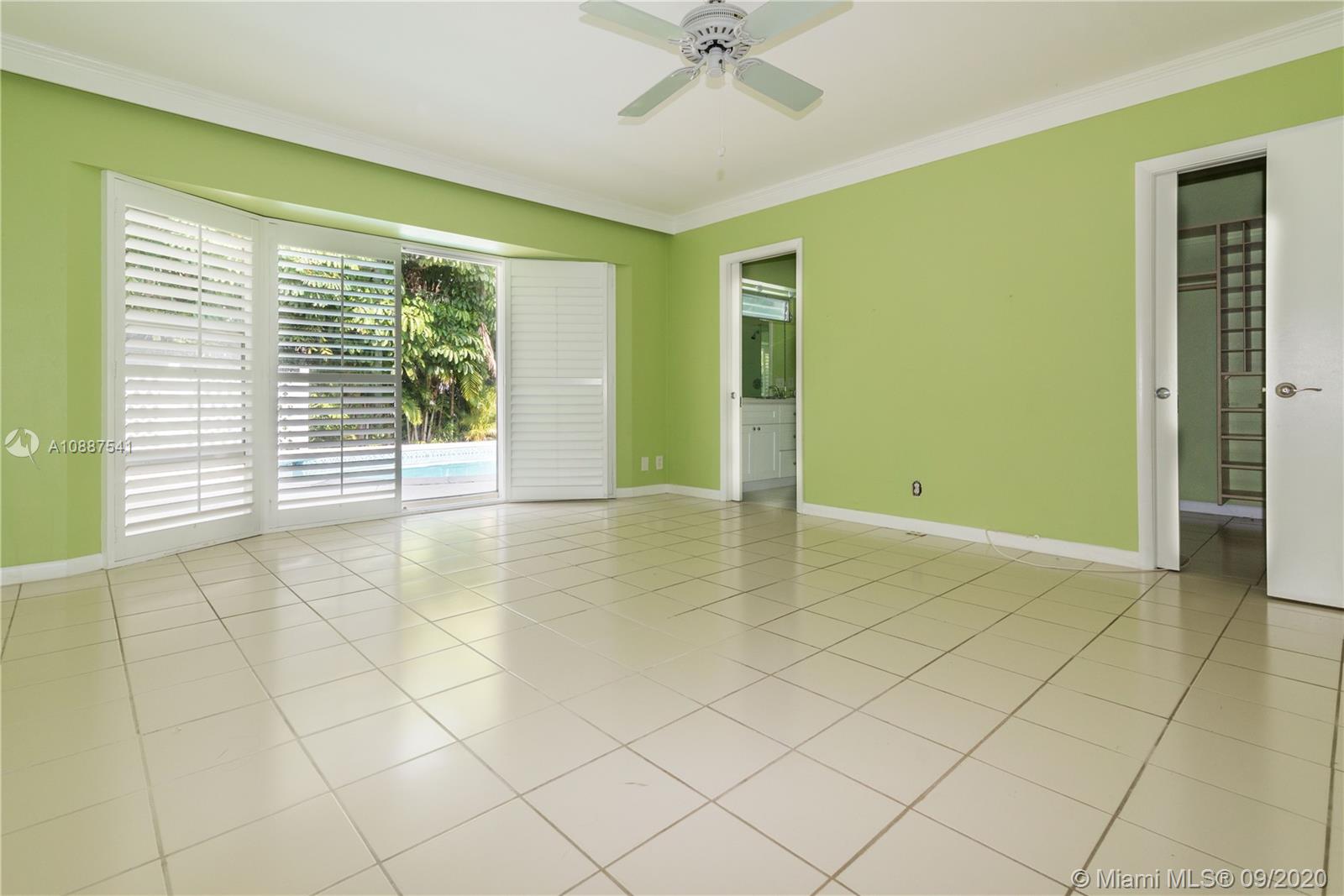 FL 33154,174 CAMDEN DR