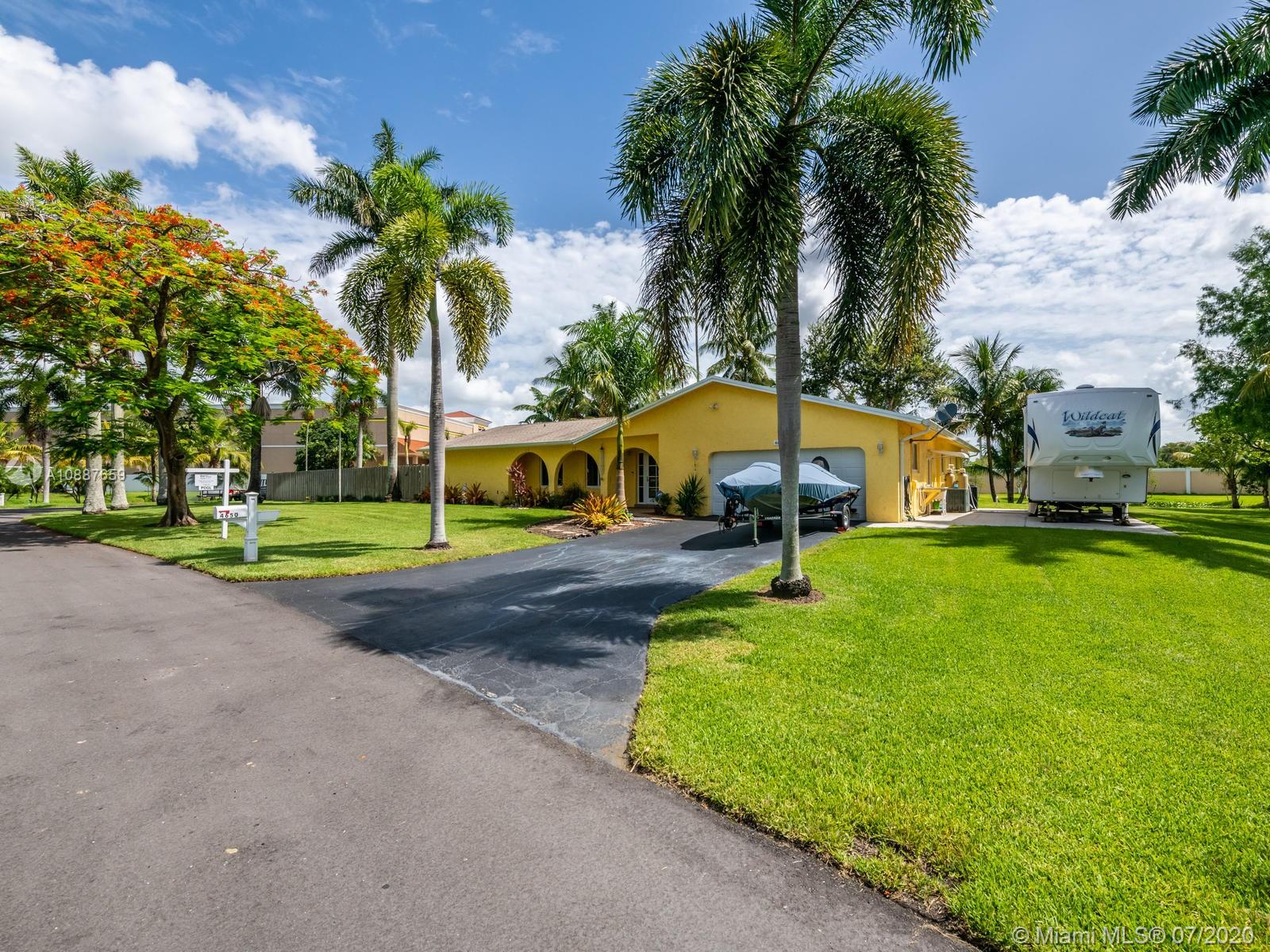 Davie, FL 33328,4650 SW 110th Ave