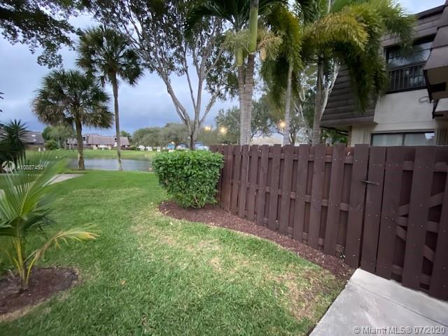 2613 NW 99th Ave, Coral Springs, FL 33065