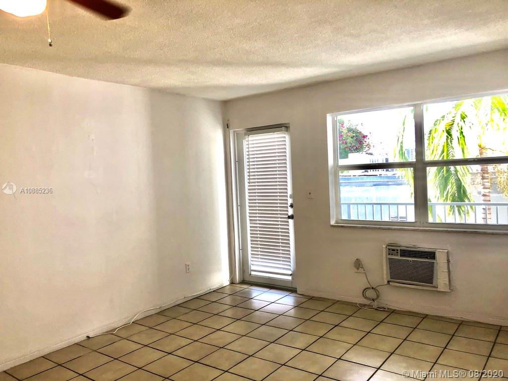 Miami Beach, FL 33139,524 Washington Ave #302