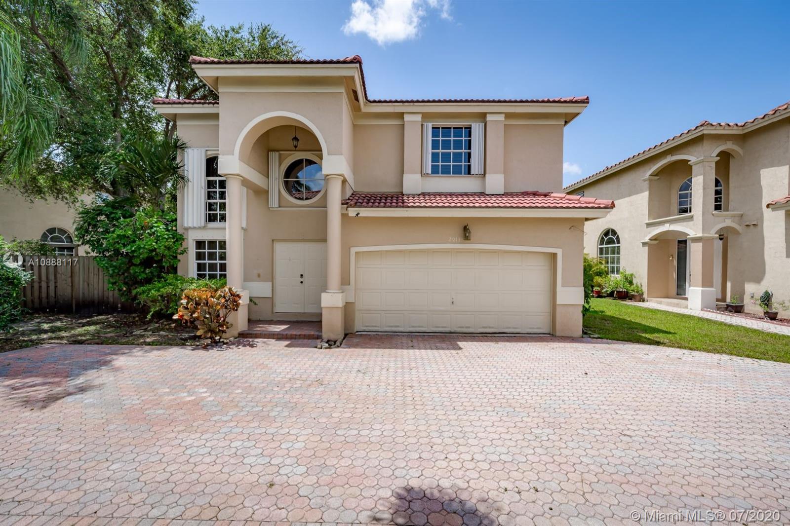 2011 NW 99th Ave, Pembroke Pines, FL 33024