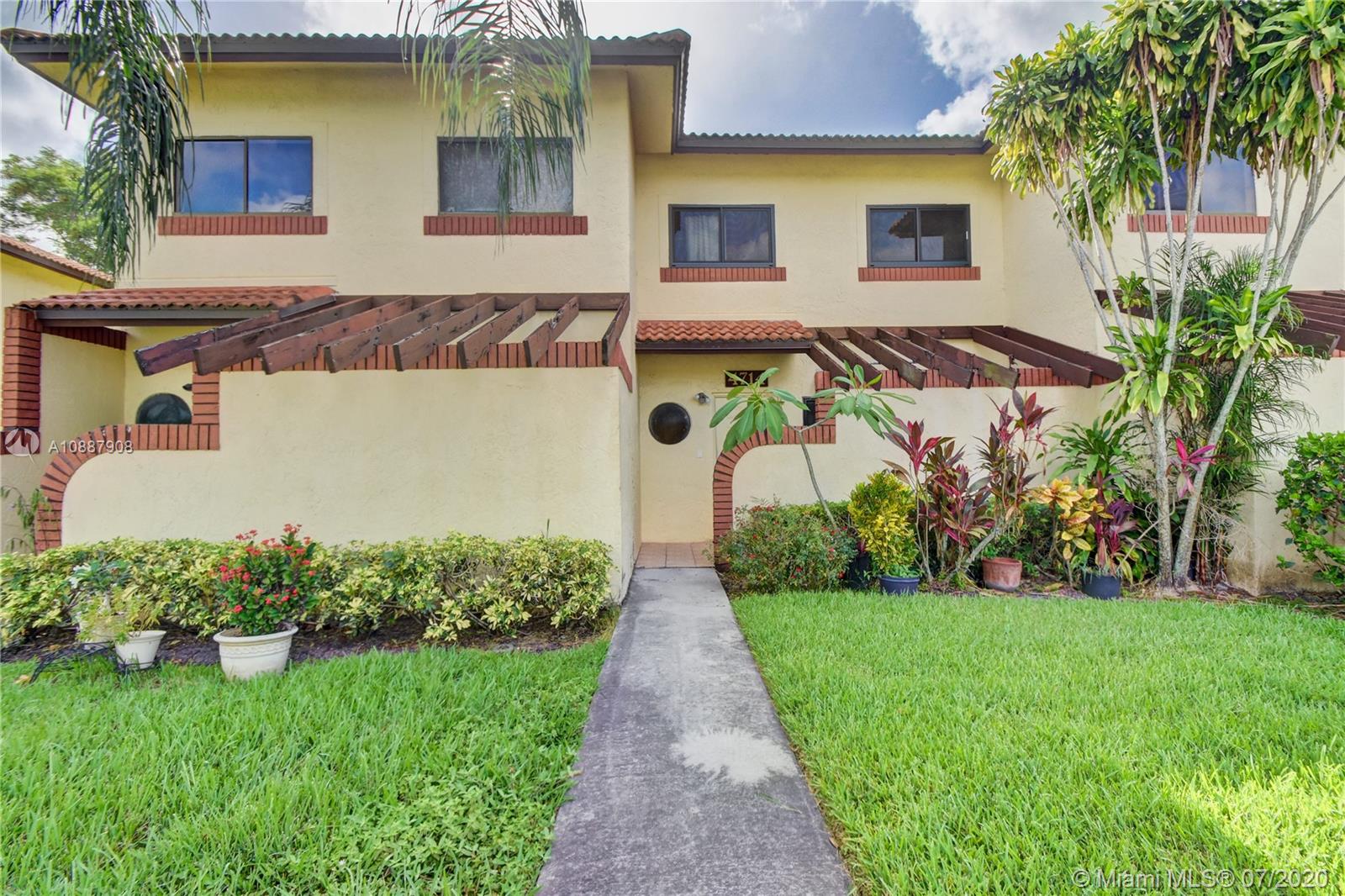 4714 NW 89th Ave, Sunrise, FL 33351