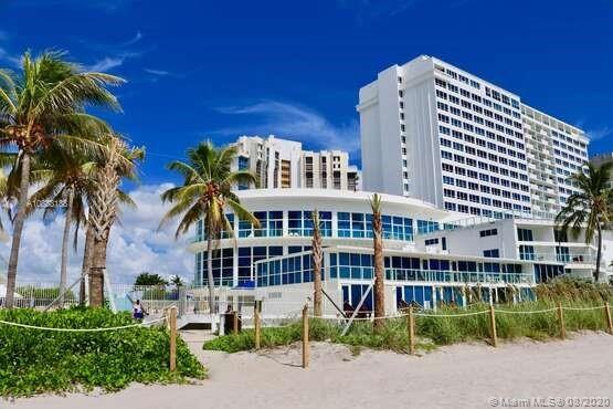 Miami Beach, FL 33140,5445 Collins Ave #1718