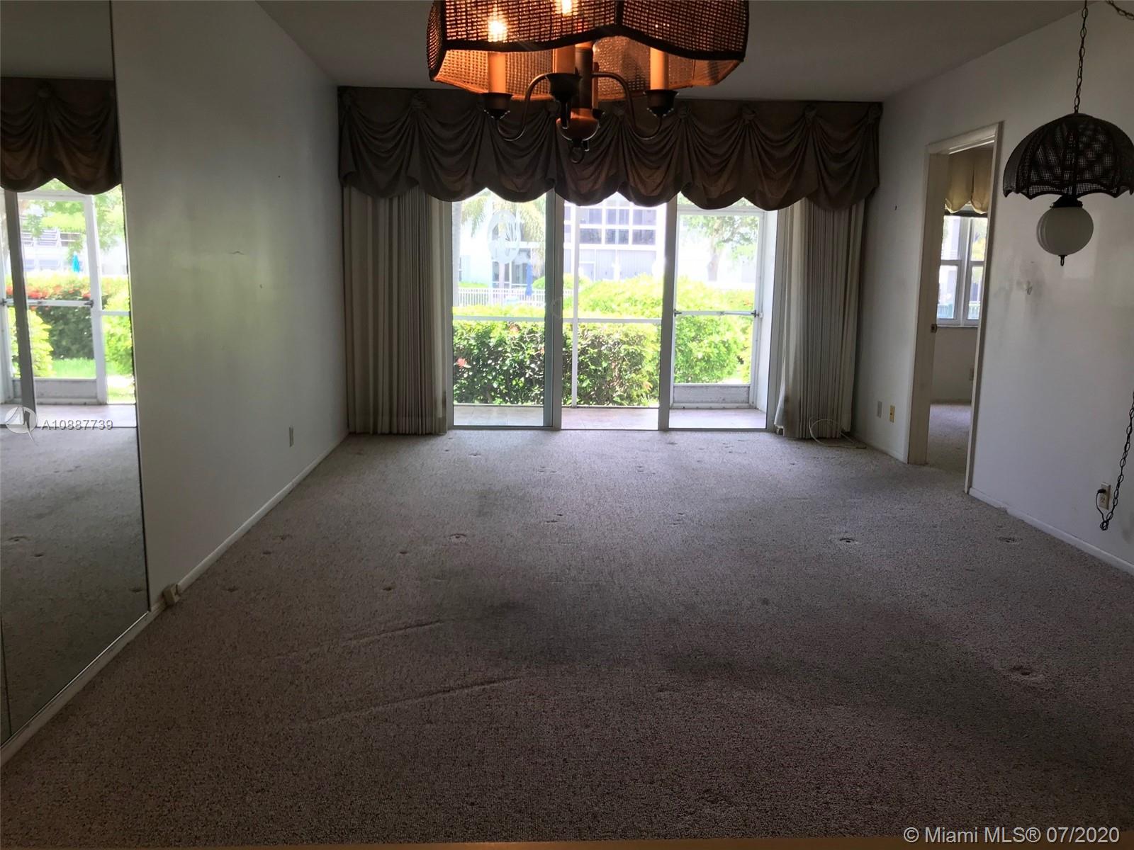 Lauderdale By The Sea, FL 33062,1501 S Ocean Blvd #107