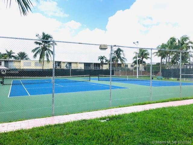 Hallandale Beach, FL 33009,2204 NE 7th St #3