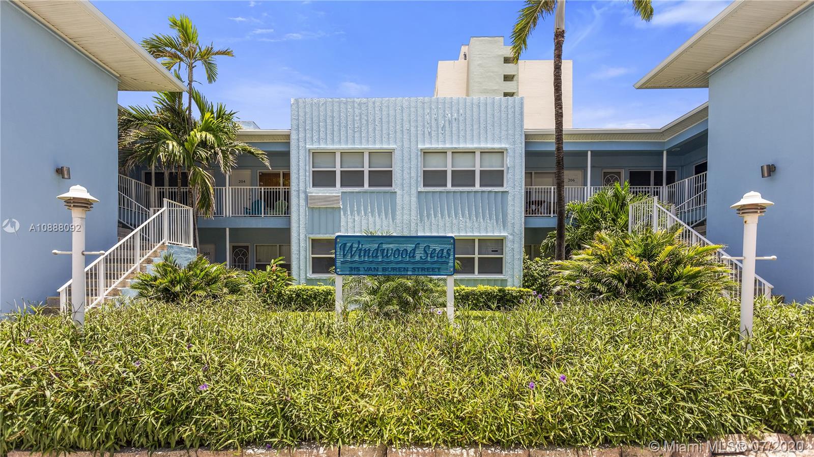 315 Van Buren St #209B, Hollywood, FL 33019