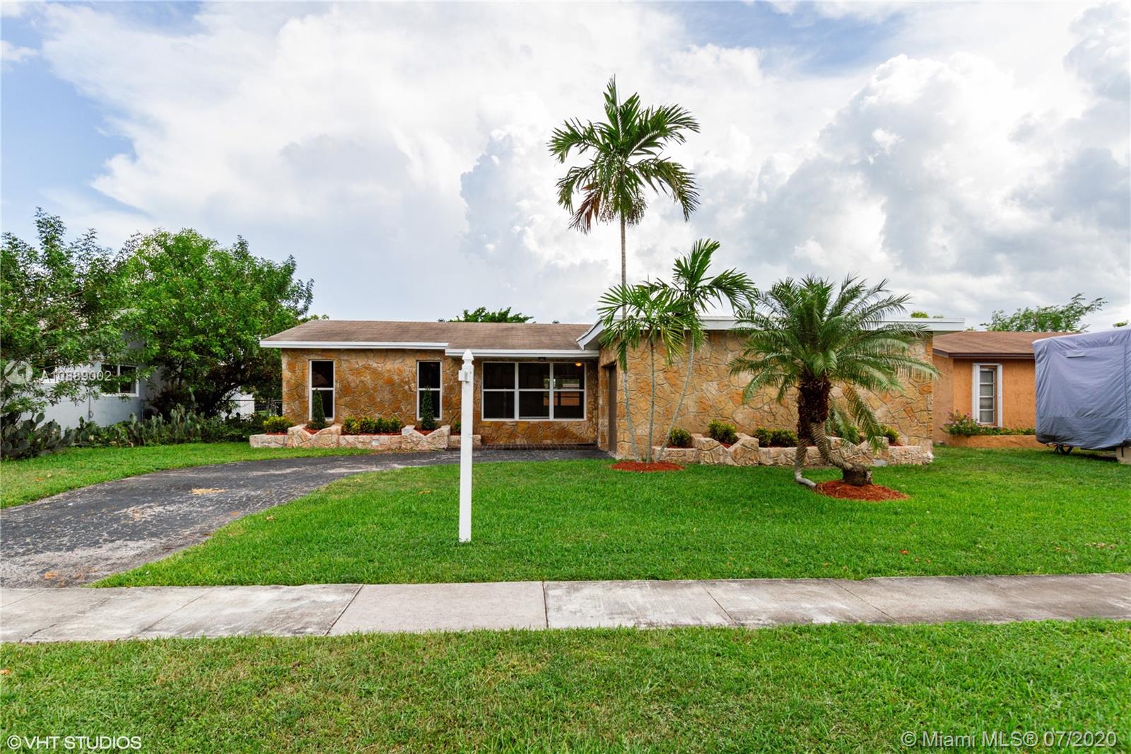 10860 NW 29th Mnr, Sunrise, FL 33322