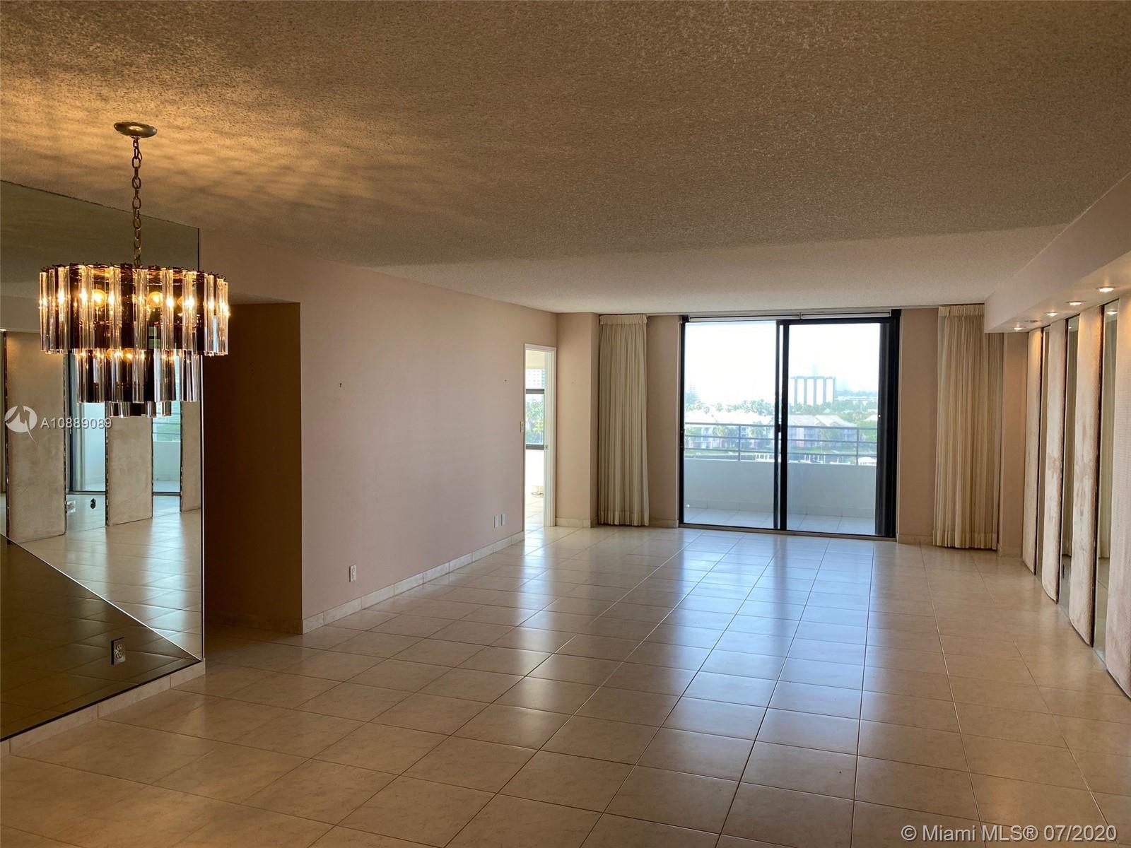 Hallandale Beach, FL 33009,2500 Parkview Dr #901