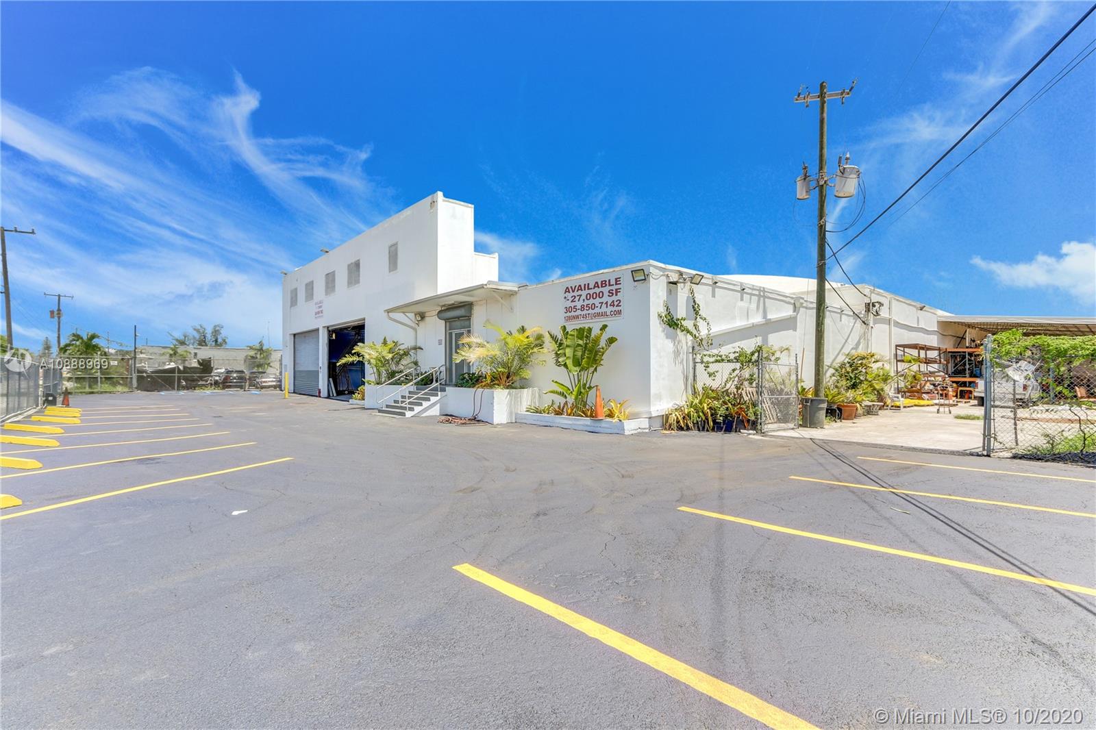 1280 NW 74th St, Miami, FL 33147