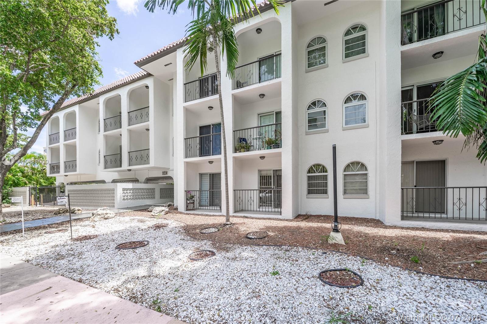 Coral Gables, FL 33134,338 Majorca Ave #202