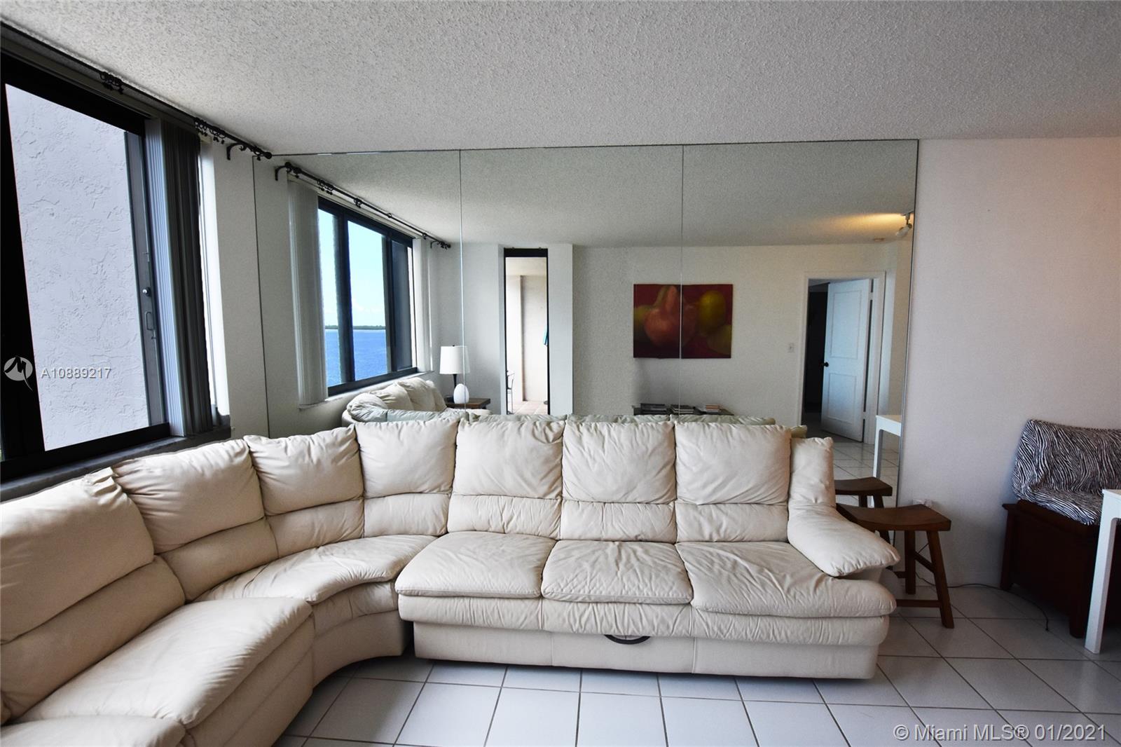 Miami, FL 33131,540 Brickell Key Dr #1025