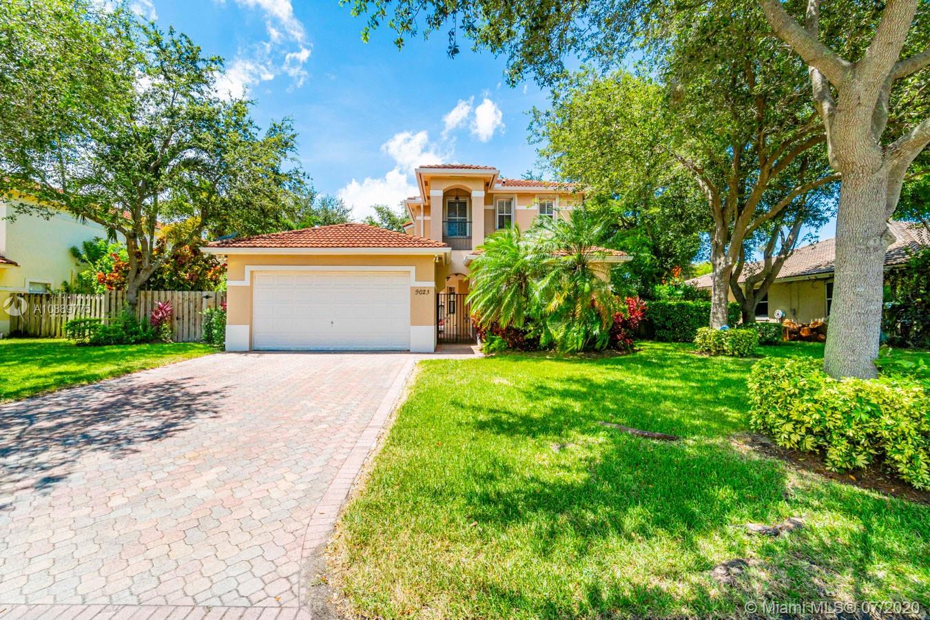 9023 SW 163rd Ter, Palmetto Bay, FL 33157