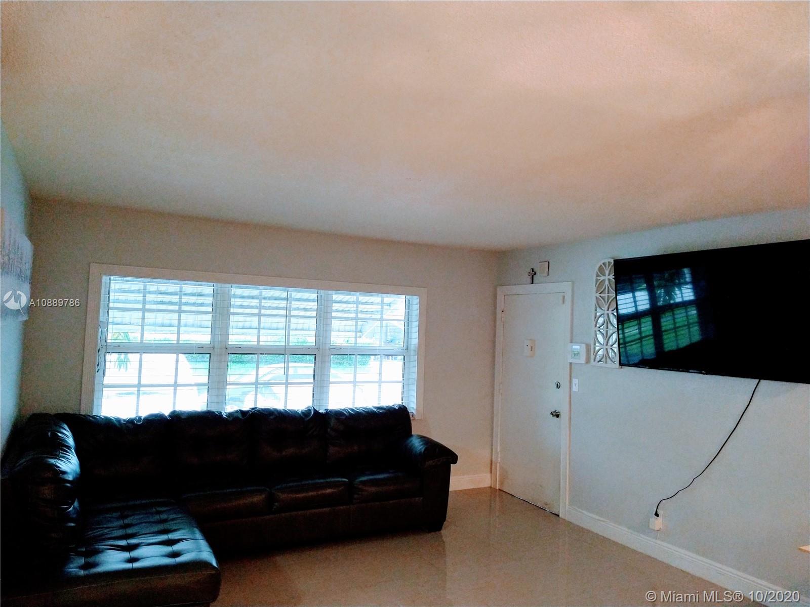 Hollywood, FL 33020,1560 Mckinley St #118W