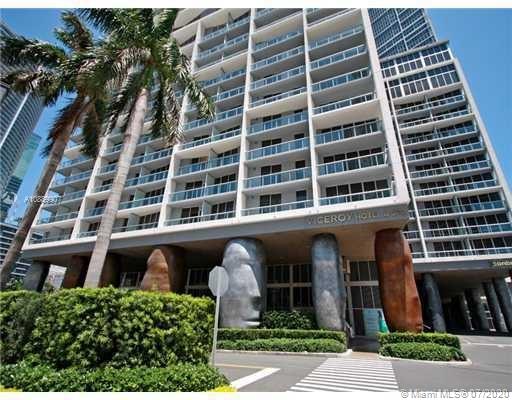 465 Brickell Ave #5206, Miami, FL 33131