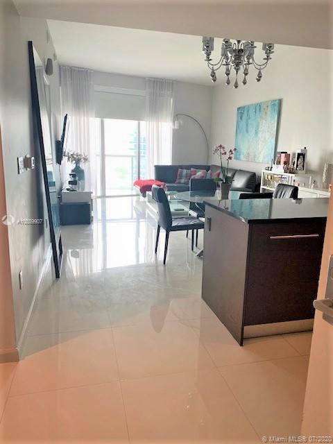 Miami, FL 33131,465 Brickell Ave #5206