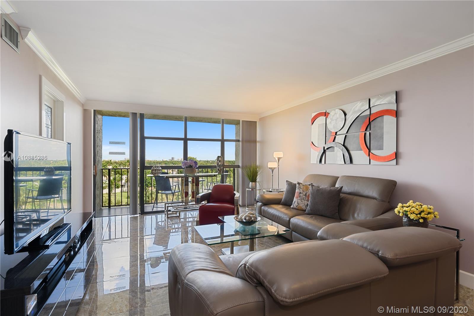 Hallandale Beach, FL 33009,600 Parkview Dr #629