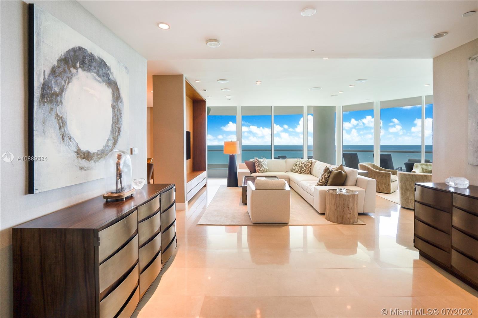 Sunny Isles Beach, FL 33160,16051 Collins Ave #2604