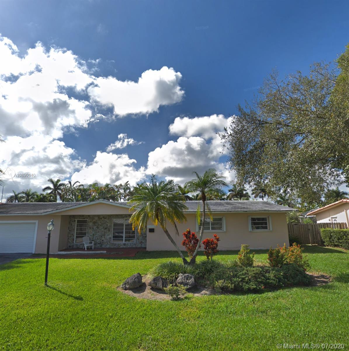 Palmetto Bay, FL 33158,13740 SW 84th Ave