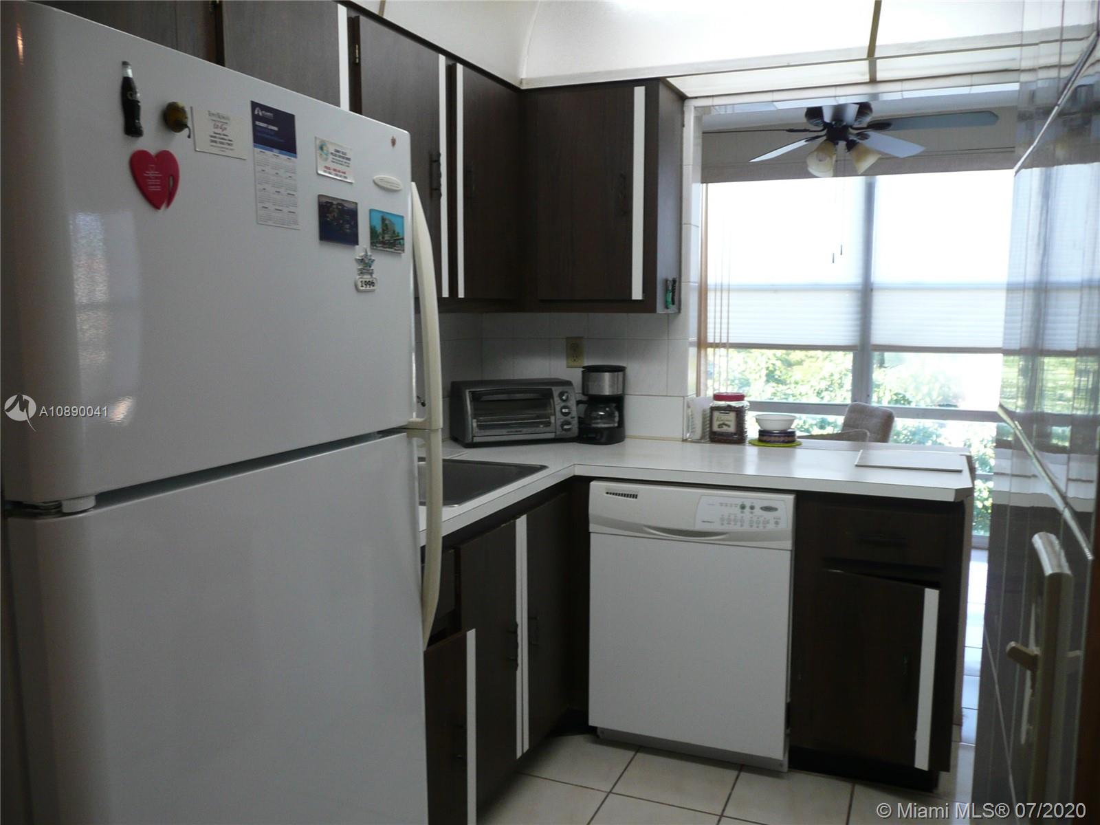 Sunny Isles Beach, FL 33160,17570 Atlantic Blvd #519