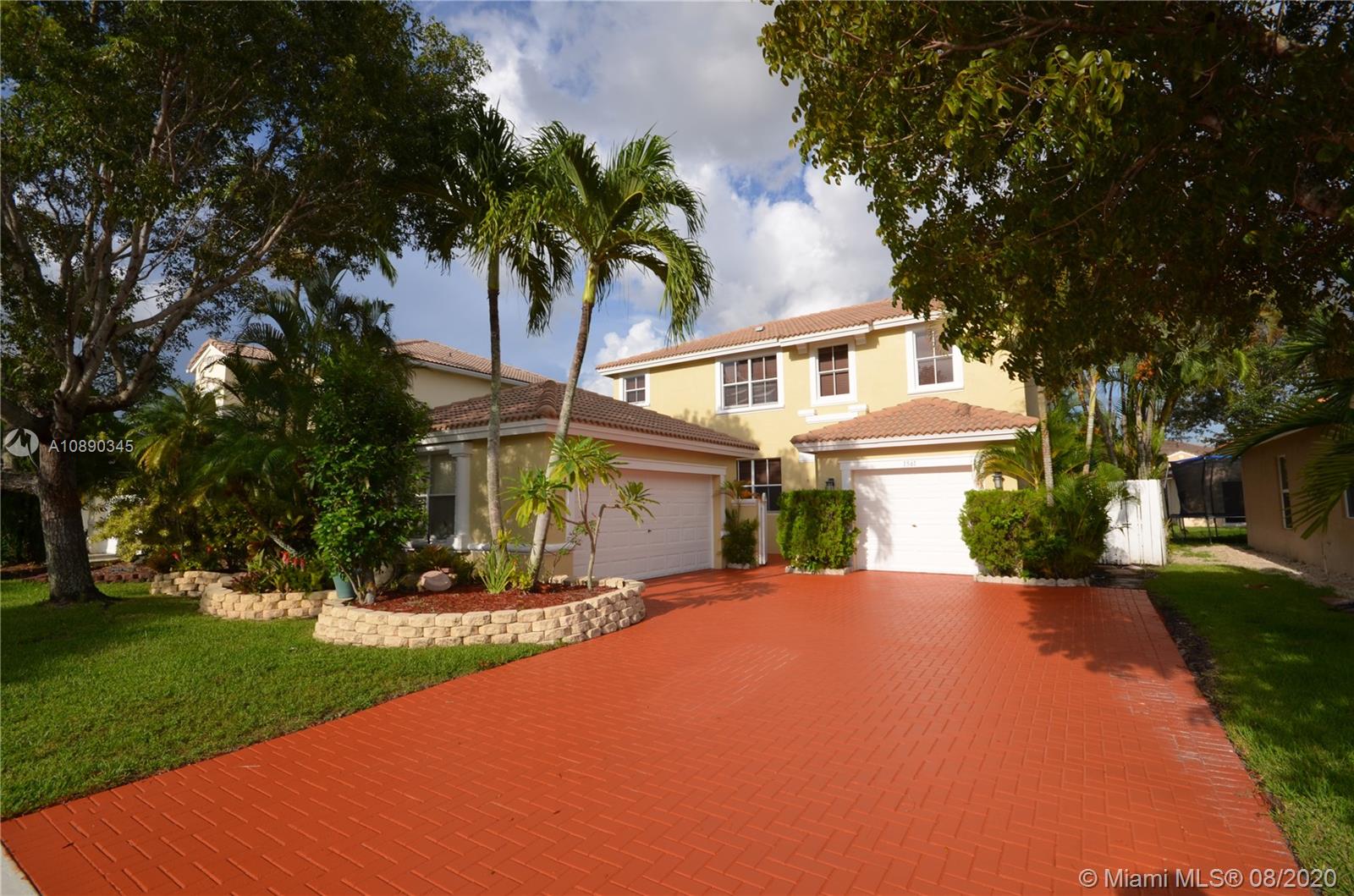 1561 SW 187th Ave, Pembroke Pines, FL 33029