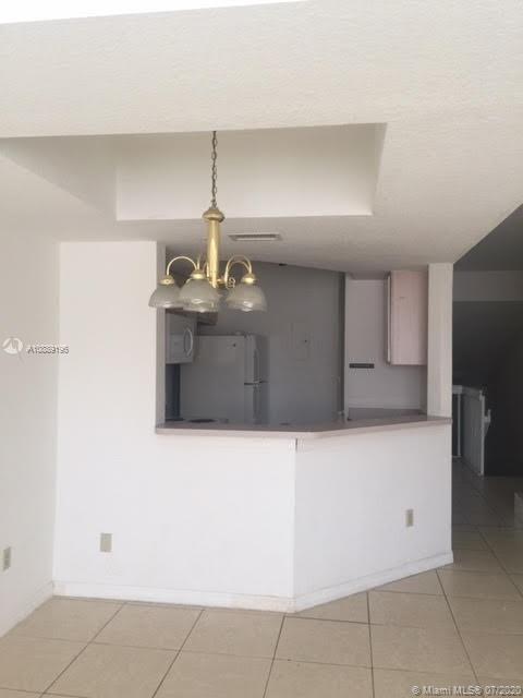 Sunrise, FL 33325,725 SW 148th Ave #504