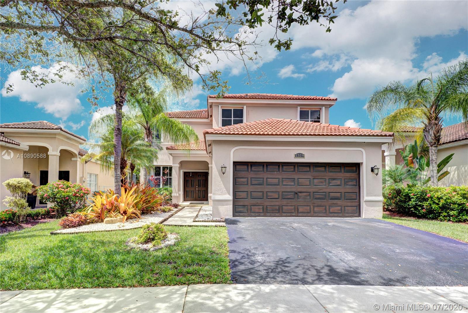 Weston, FL 33327,1319 Banyan Way