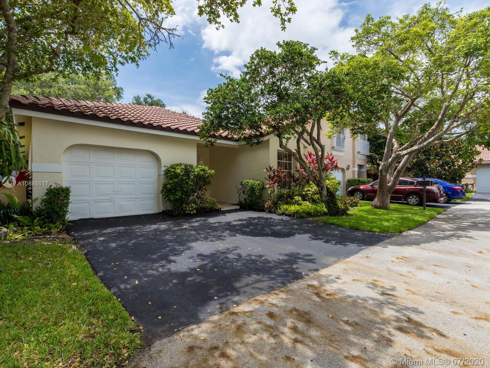 Weston, FL 33326,1303 Seagrape Cir