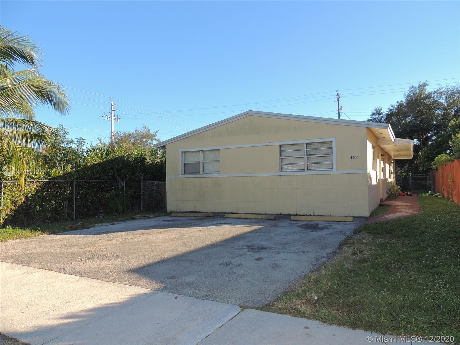 2306 Simms St, Hollywood, FL 33020