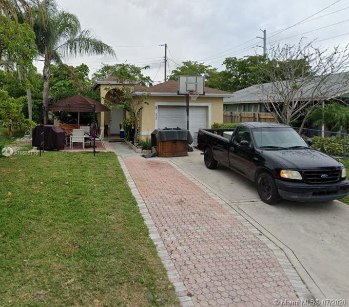 2111 NW 3rd St, Pompano Beach, FL 33069