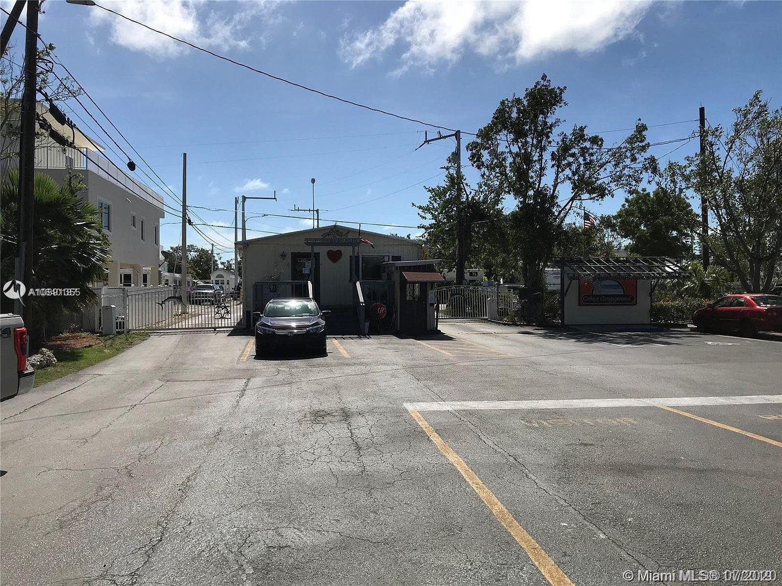 Key Largo, FL 33037,325 Calusa St Lot 525