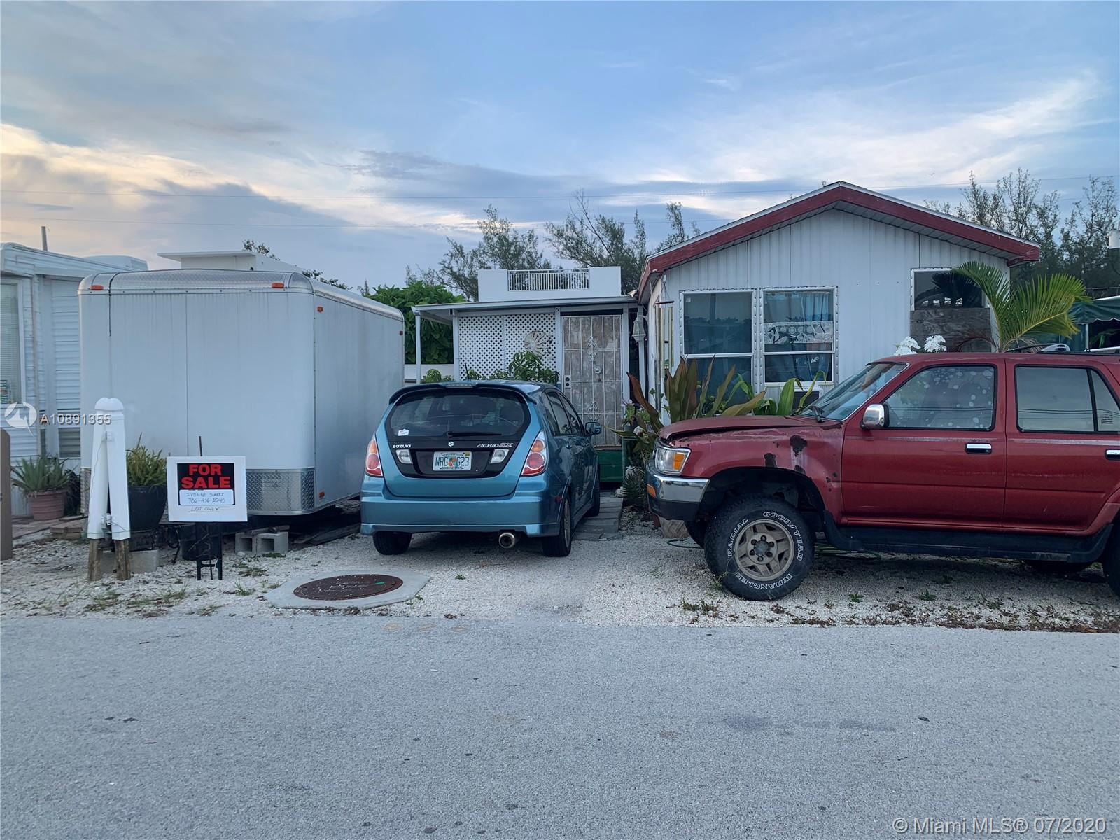 Key Largo, FL 33037,325 Calusa St Lot 525