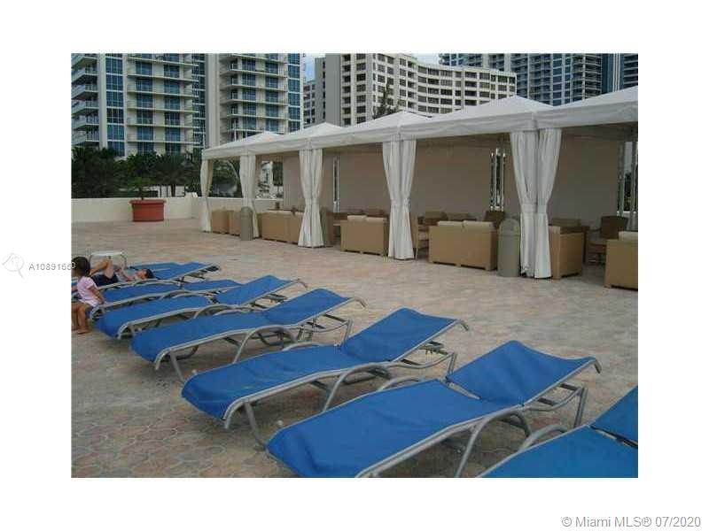 Hollywood, FL 33019,3000 S Ocean Dr #1218