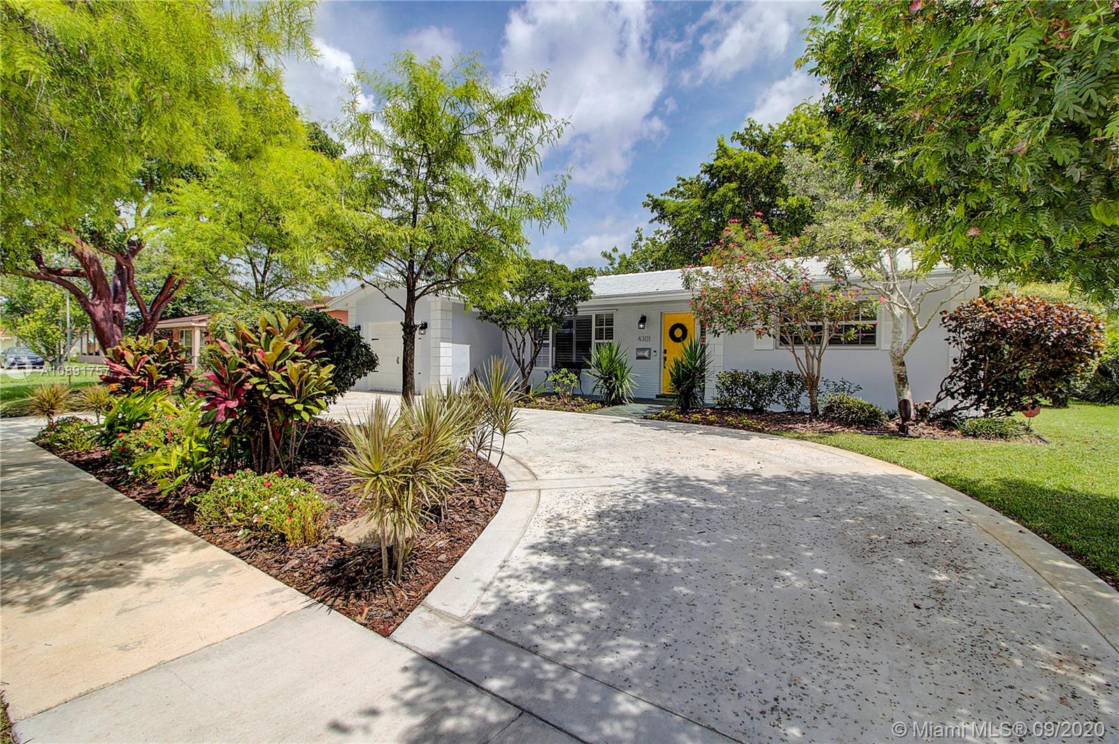 Hollywood, FL 33021,4301 Garfield St