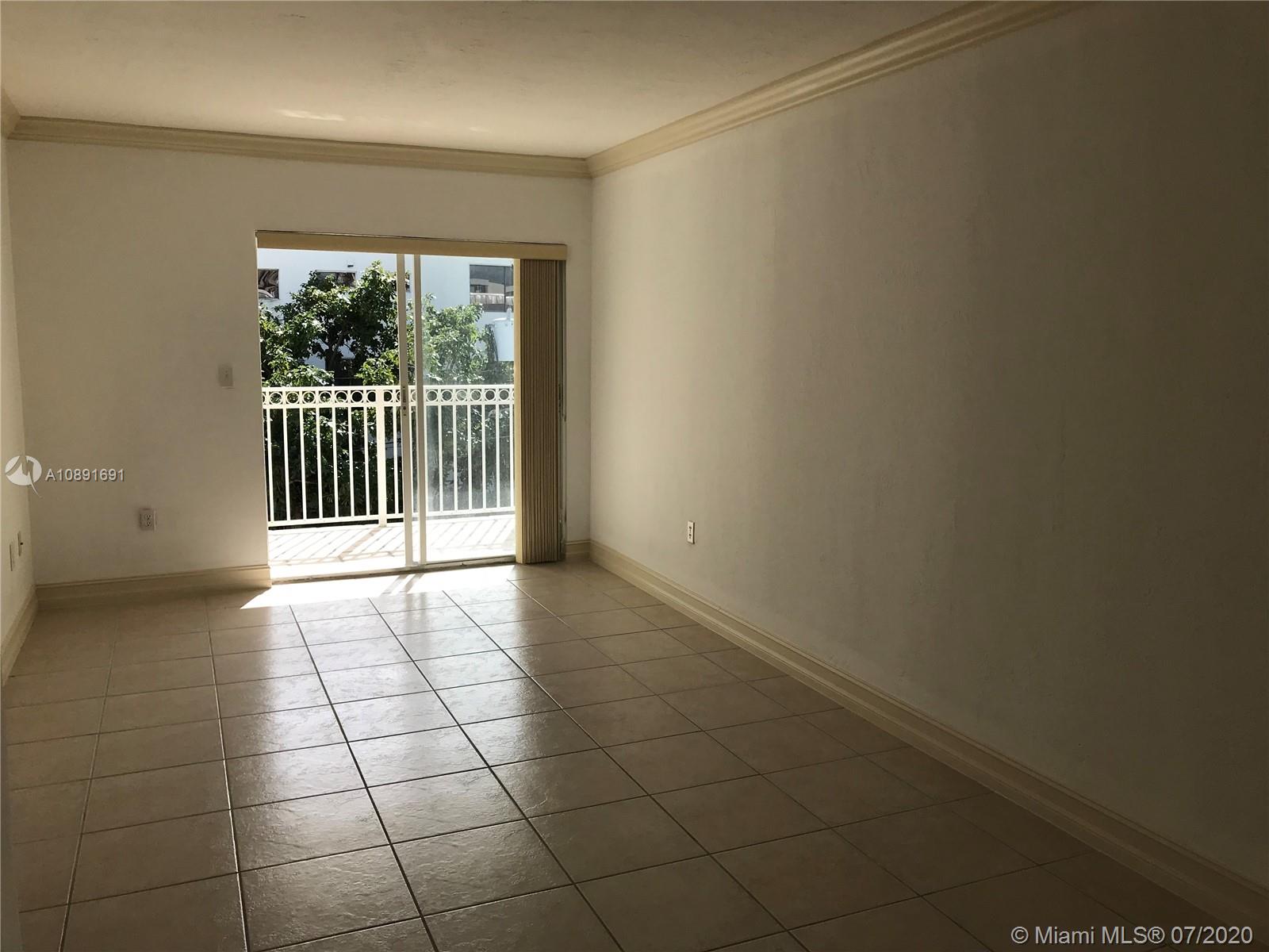 Key Biscayne, FL 33149,290 Sunrise Dr #3-L