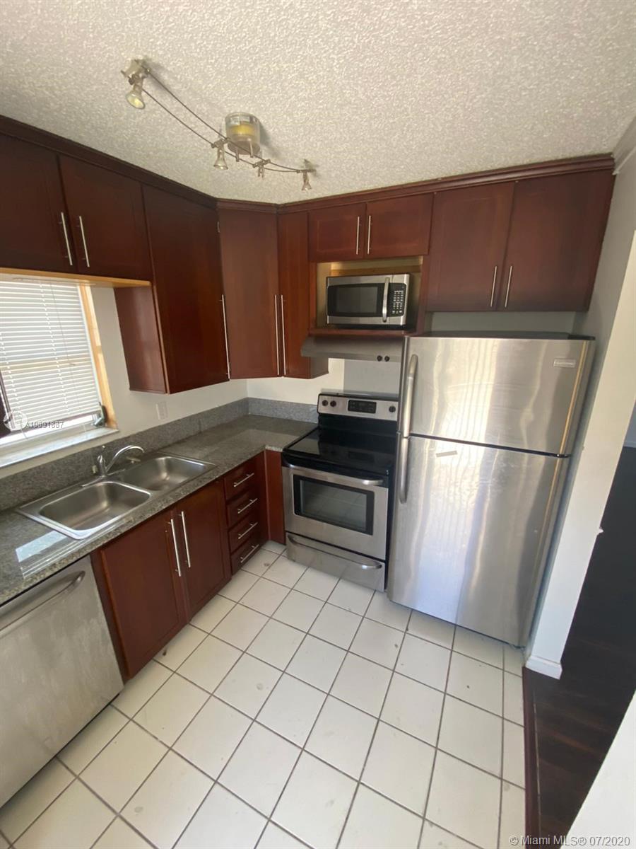 Pompano Beach, FL 33064,3001 NW 4th Ter #153