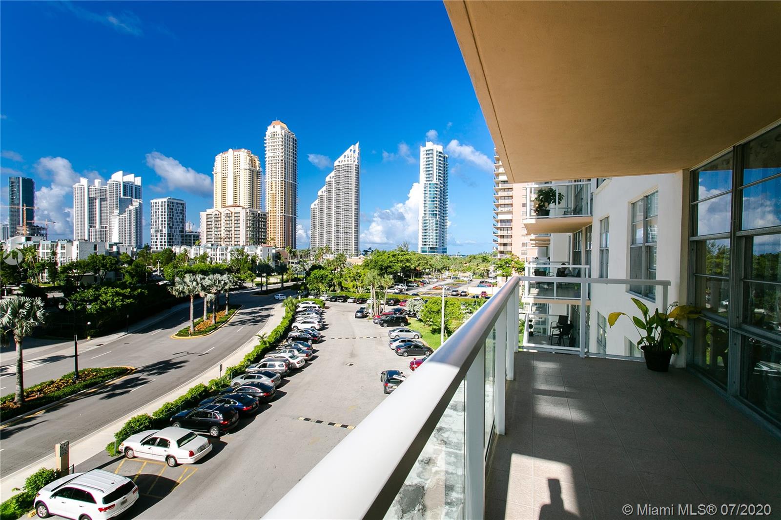 230 174th St #509, Sunny Isles Beach, FL 33160