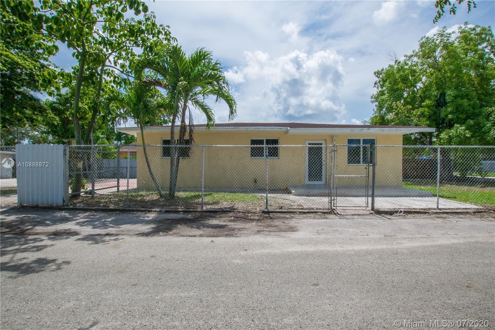 10090 NW 30th Ave, Miami, FL 33147