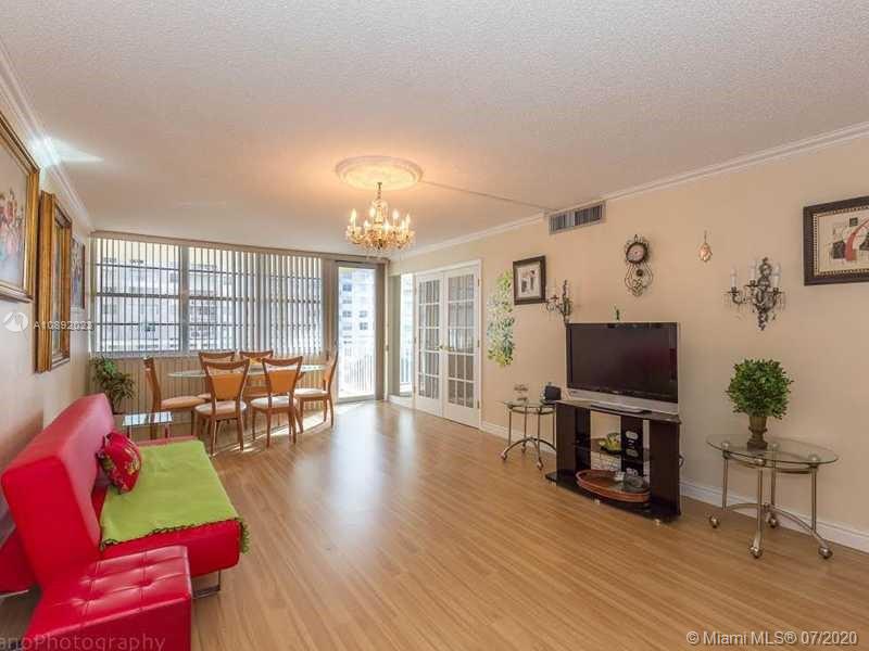 Sunny Isles Beach, FL 33160,251 174th St #606