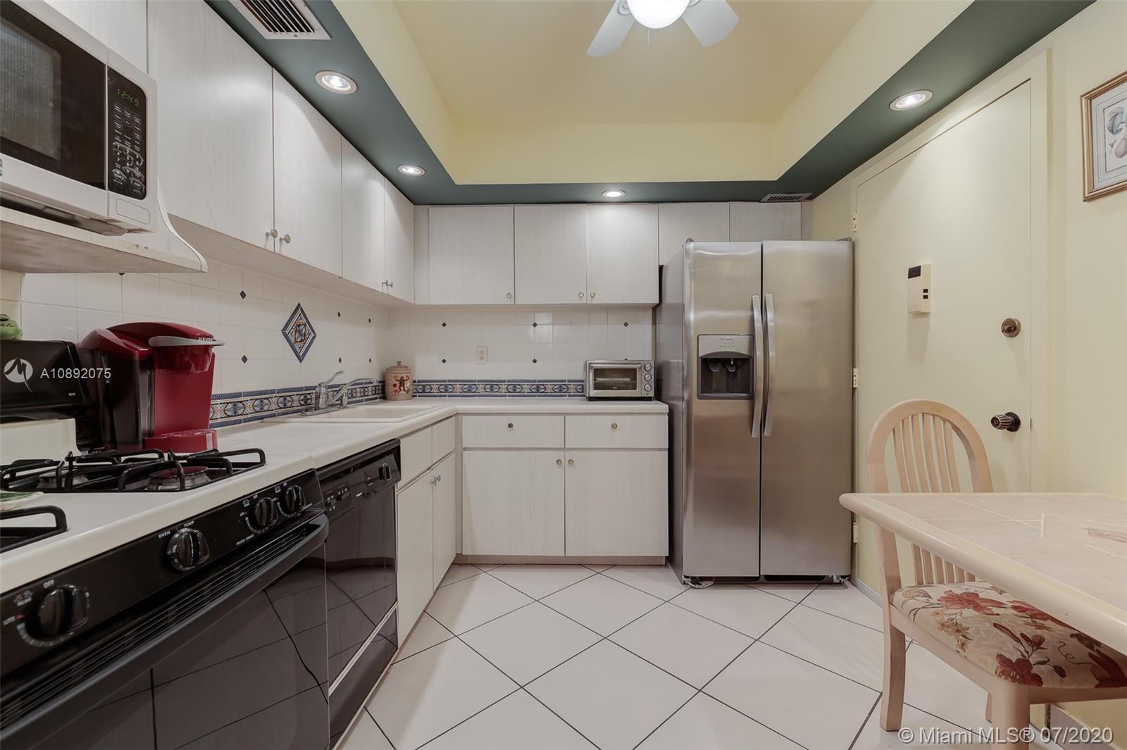 2030 S Ocean Dr #319, Hallandale Beach, FL 33009