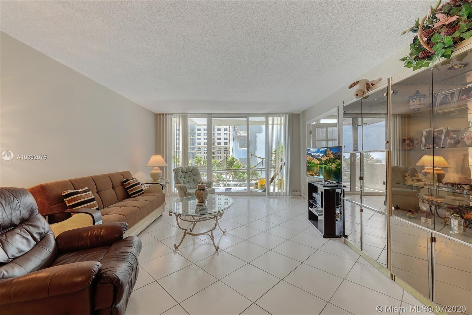 Hallandale Beach, FL 33009,2030 S Ocean Dr #319