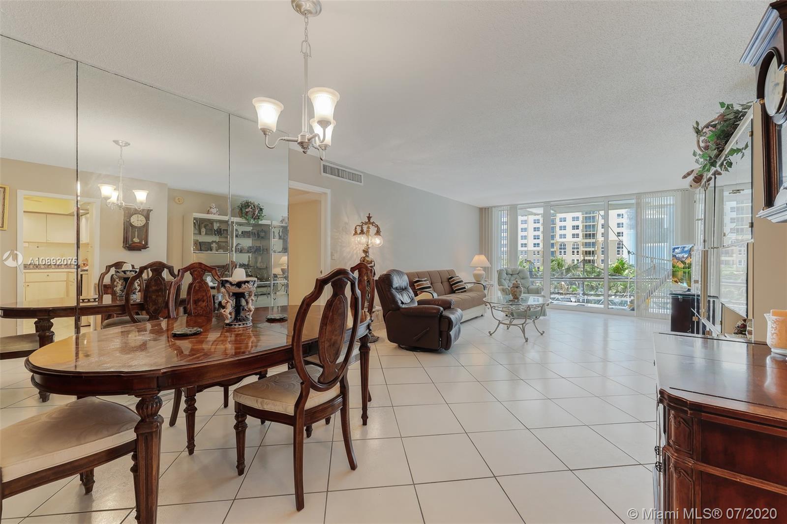 Hallandale Beach, FL 33009,2030 S Ocean Dr #319