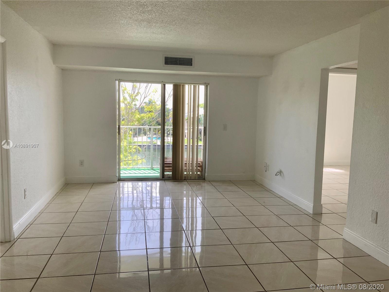 Cutler Bay, FL 33189,8260 SW 210th St #312